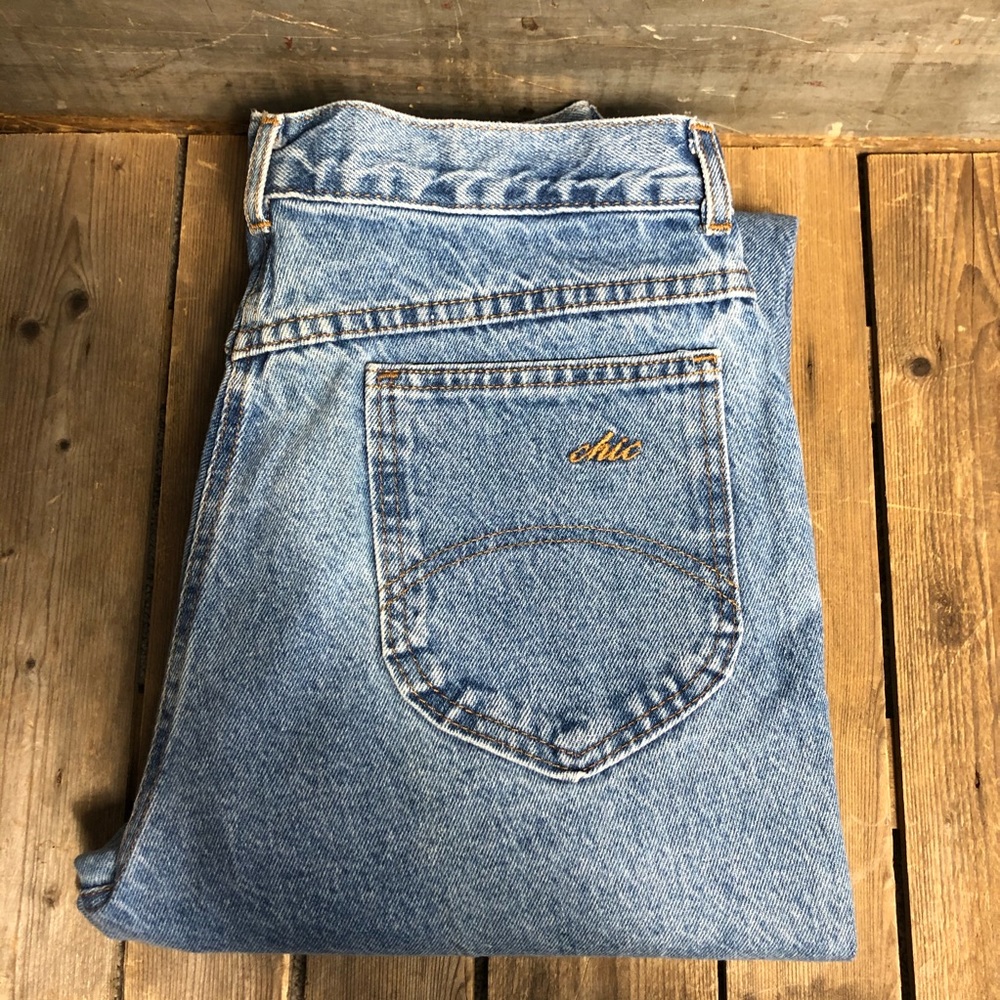 Sexy Vintage Chic High Waisted Light Wash Jeans - Picture 1 of 2